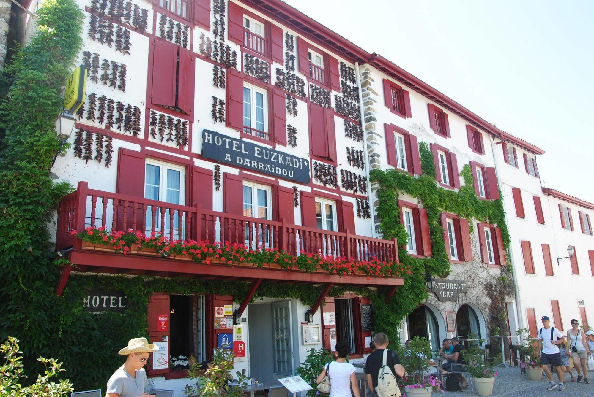 Village Le Junka 3*